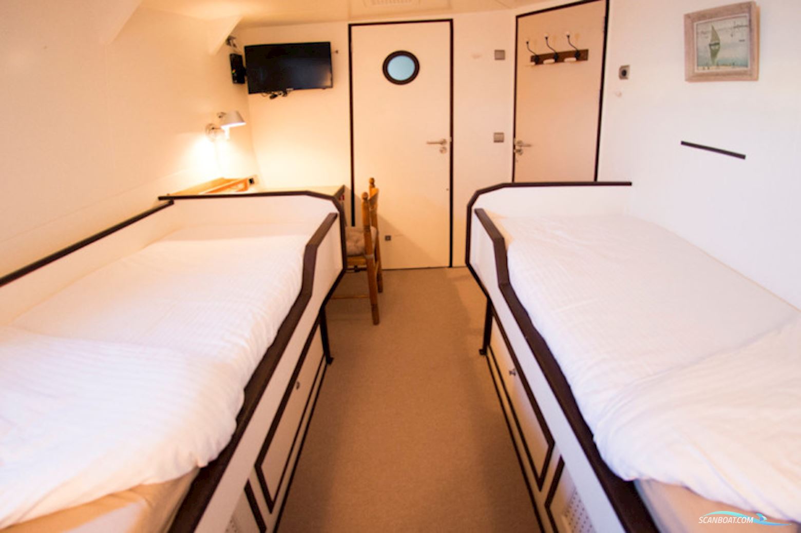 Dutch Gentleman Explorer