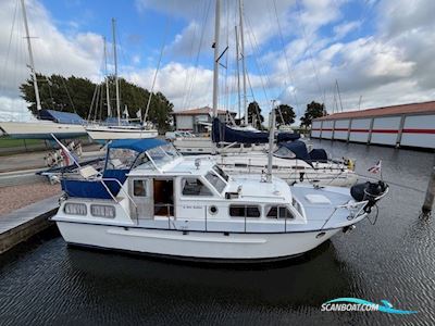 Dutch Lady Motorkruiser Motorboat 1978, with Sole Diesel engine, The Netherlands