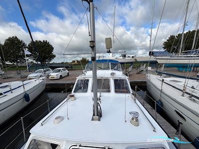Dutch Lady Motorkruiser Motorboat 1978, with Sole Diesel engine, The Netherlands