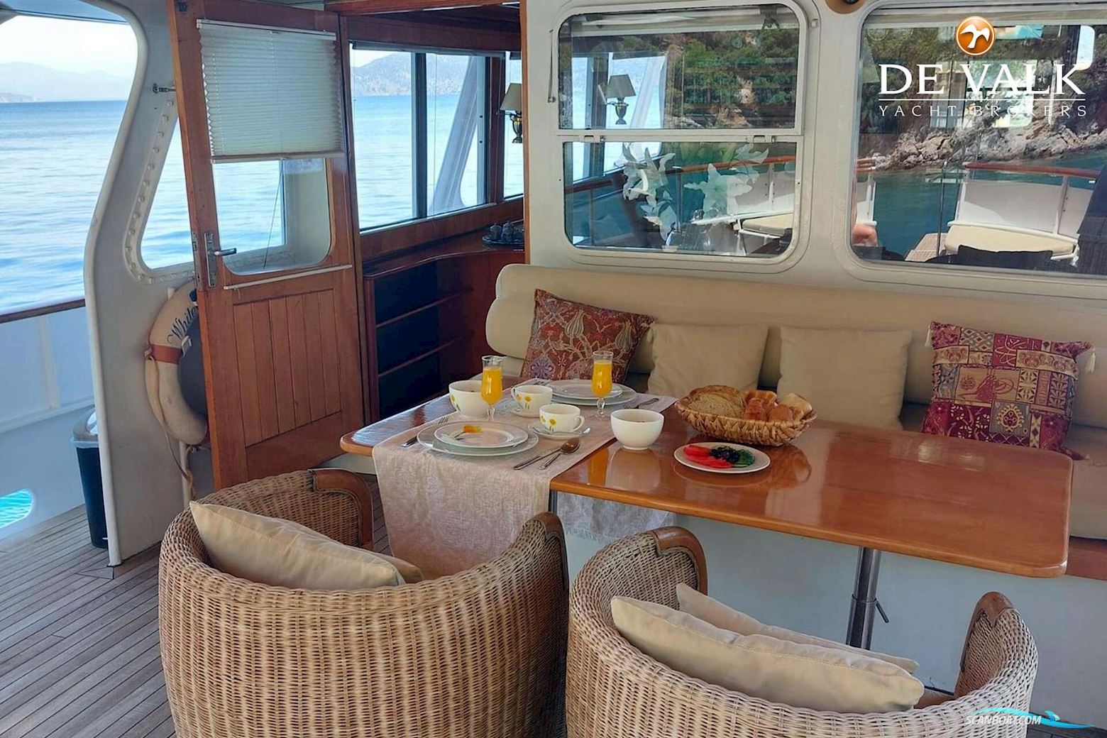 DUTCH Steel Motor Yacht