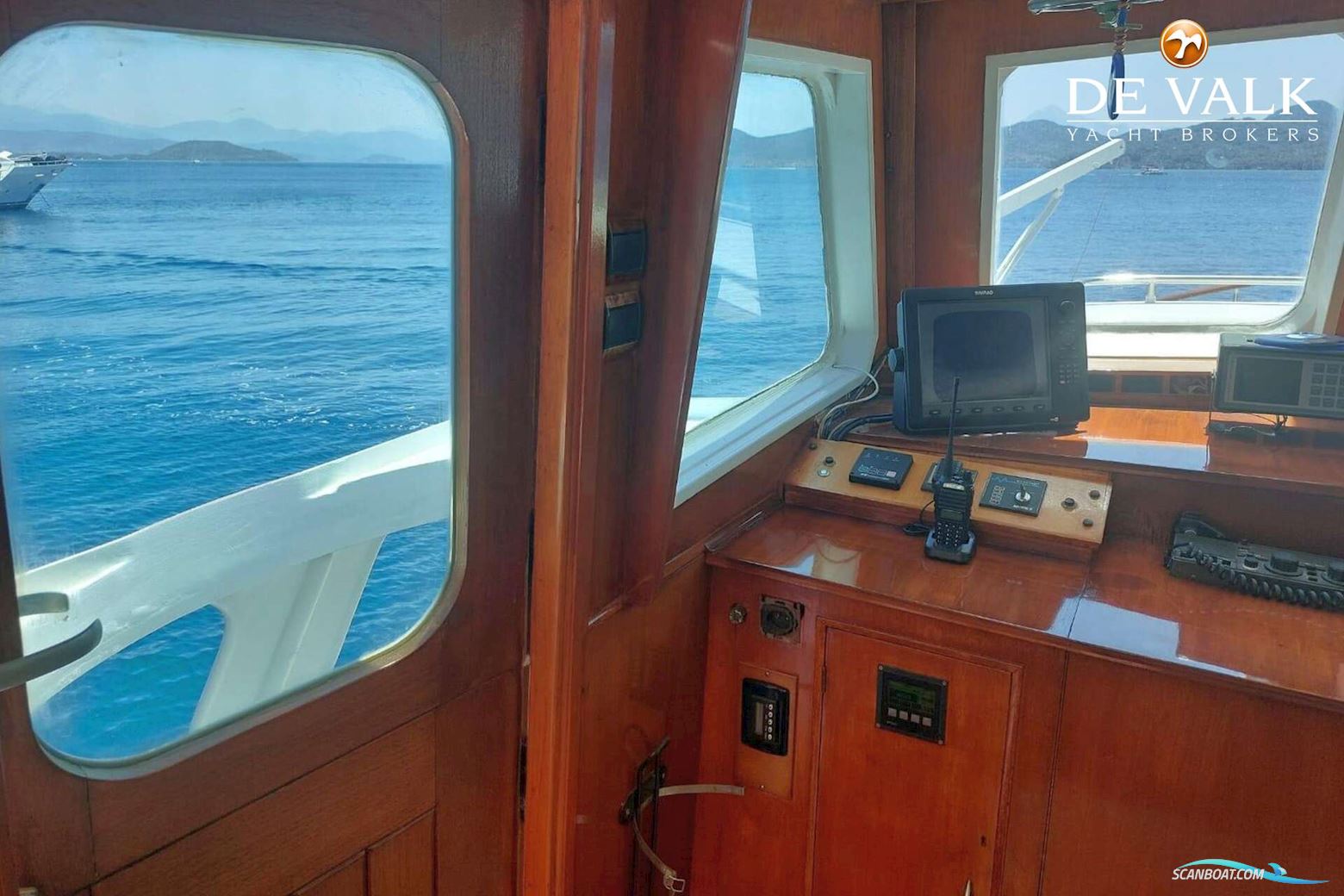 DUTCH Steel Motor Yacht