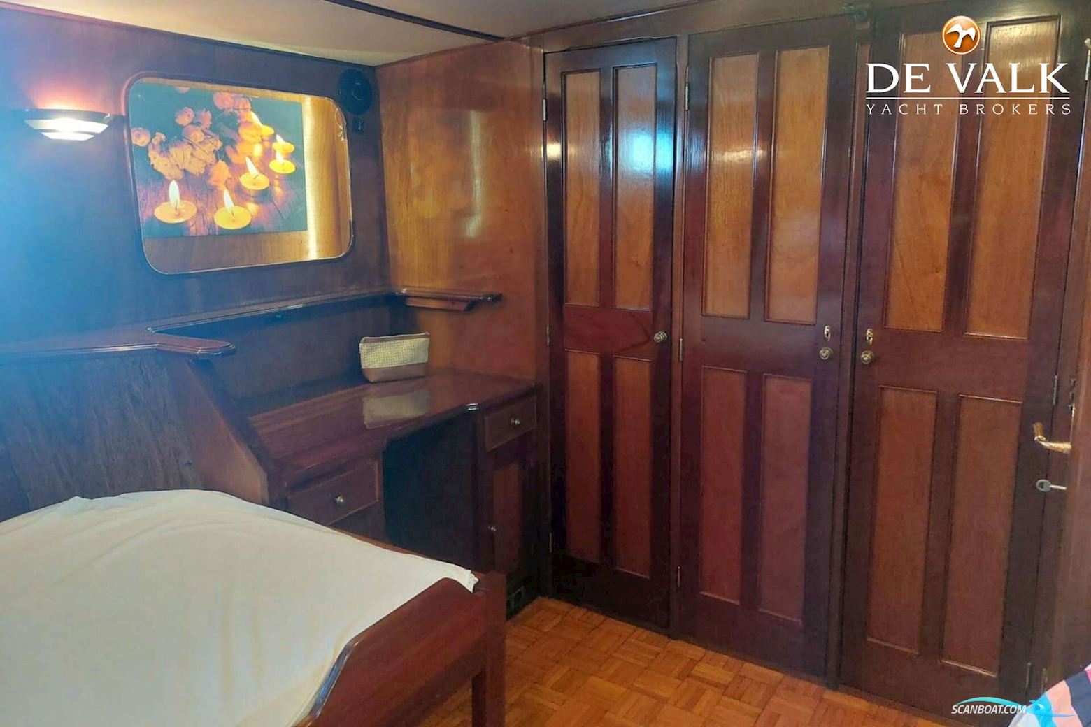 DUTCH Steel Motor Yacht