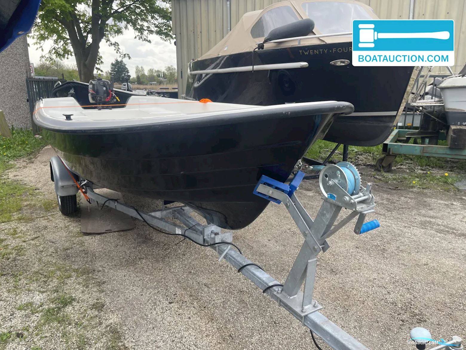 Eepol 430 Motorboat 2023, with Suzuki engine, The Netherlands