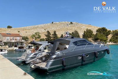 Elan Power E42 Motorboat 2006, with Volvo Penta engine, Croatia