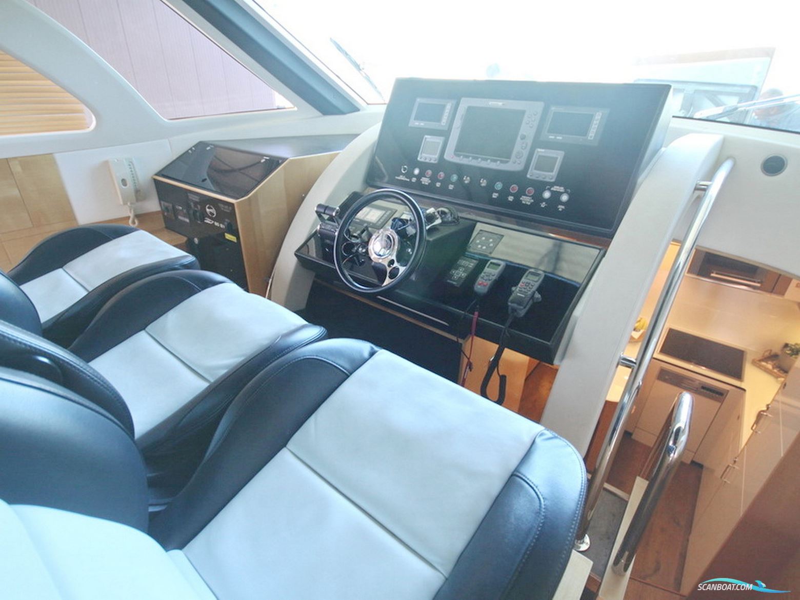 Elegance 60 Open