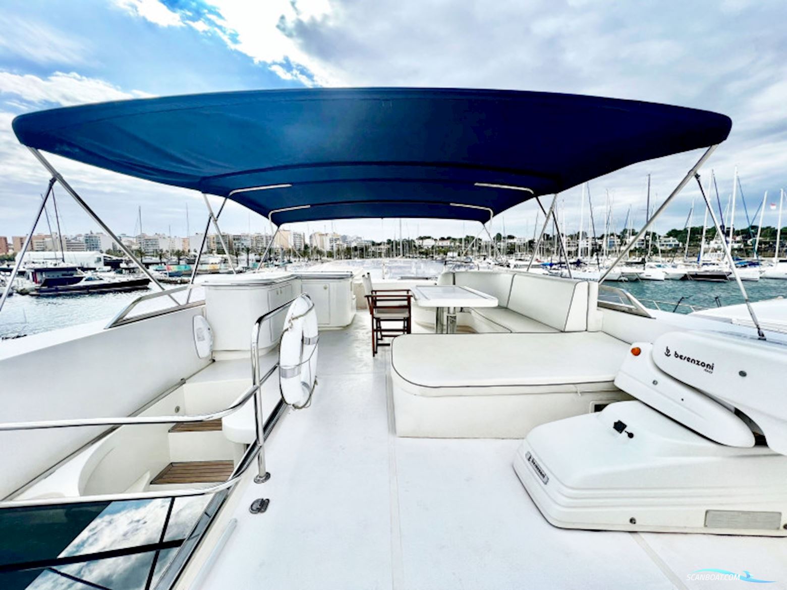 Elegance 70 Flybridge