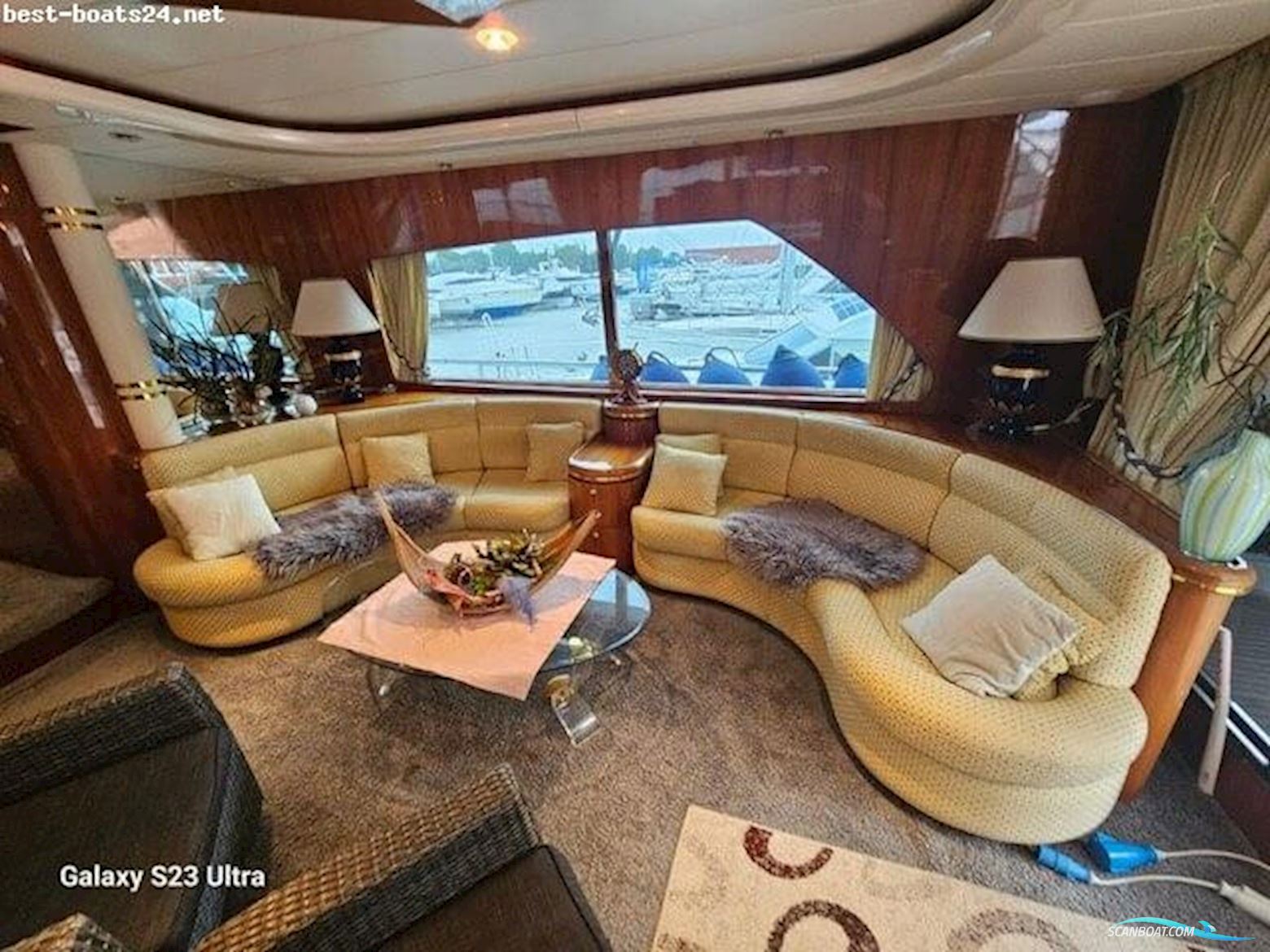 Elegance 70 Flybridge
