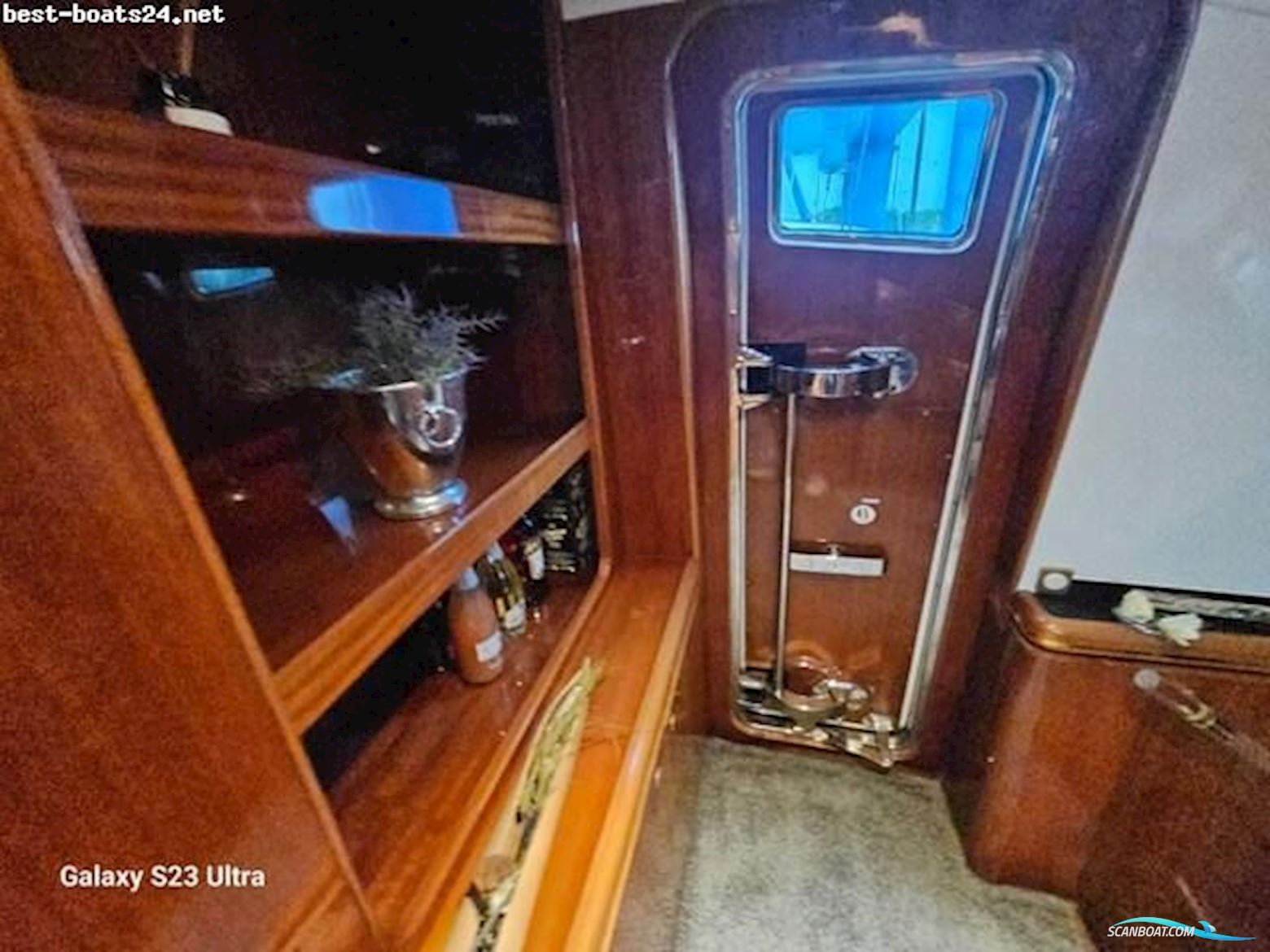 Elegance 70 Flybridge