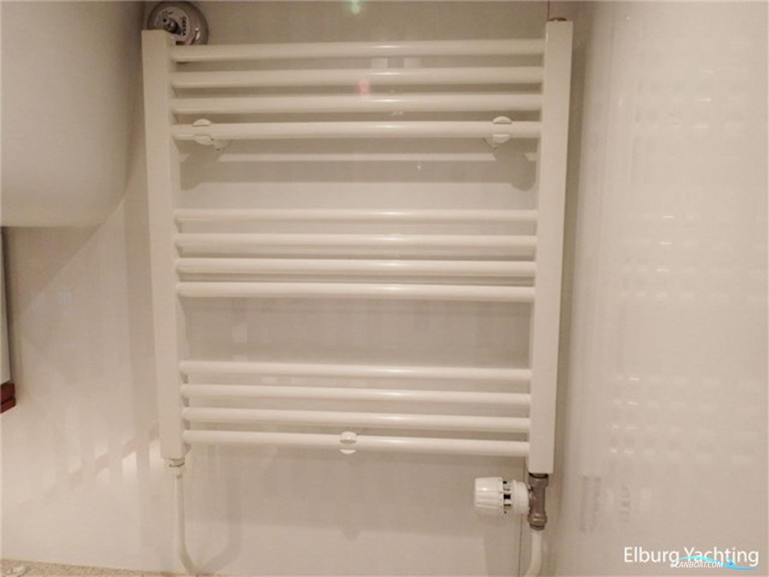 Elling E4 Ultimate - France Proof 