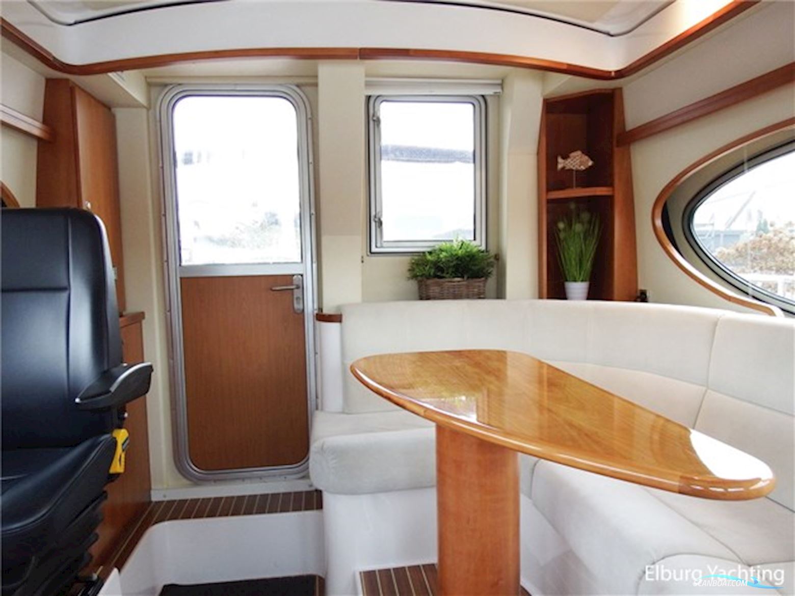 Elling E4 Ultimate - France Proof