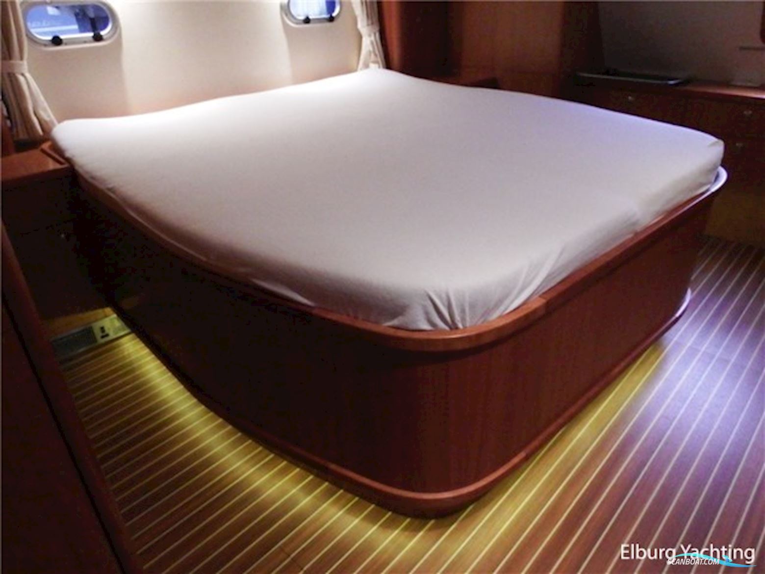 Elling E4 Ultimate - France Proof