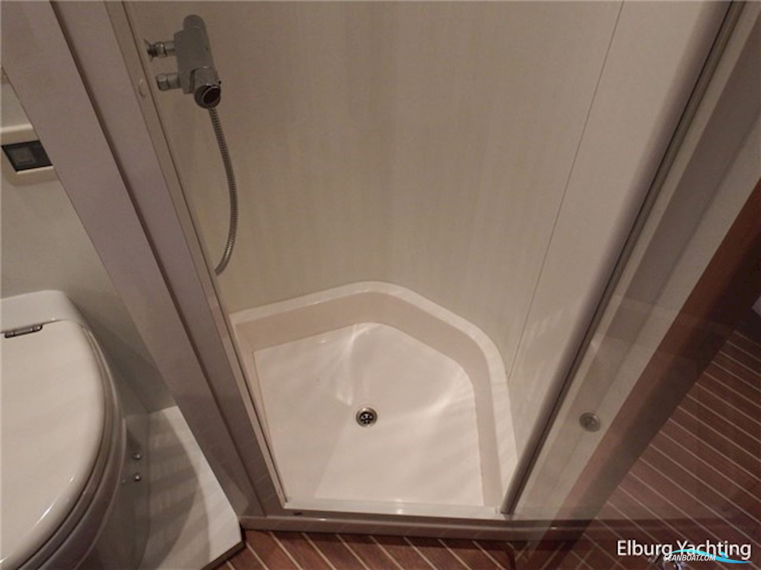 Elling E4 Ultimate - France Proof