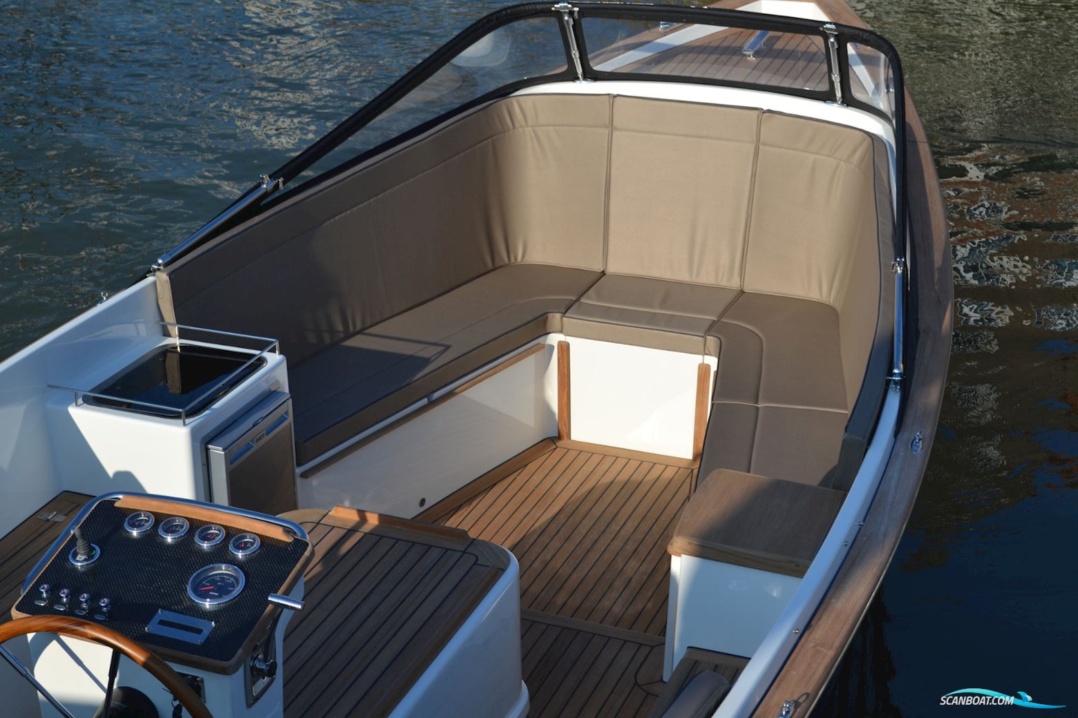 Enkhuizen Tender 744