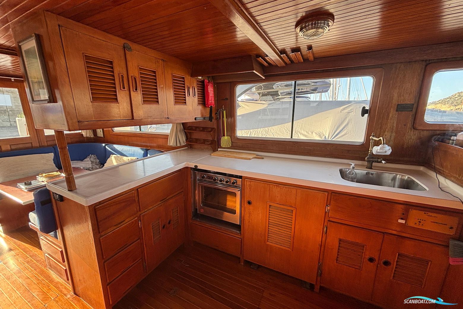 EUROBANKER 41 Trawler