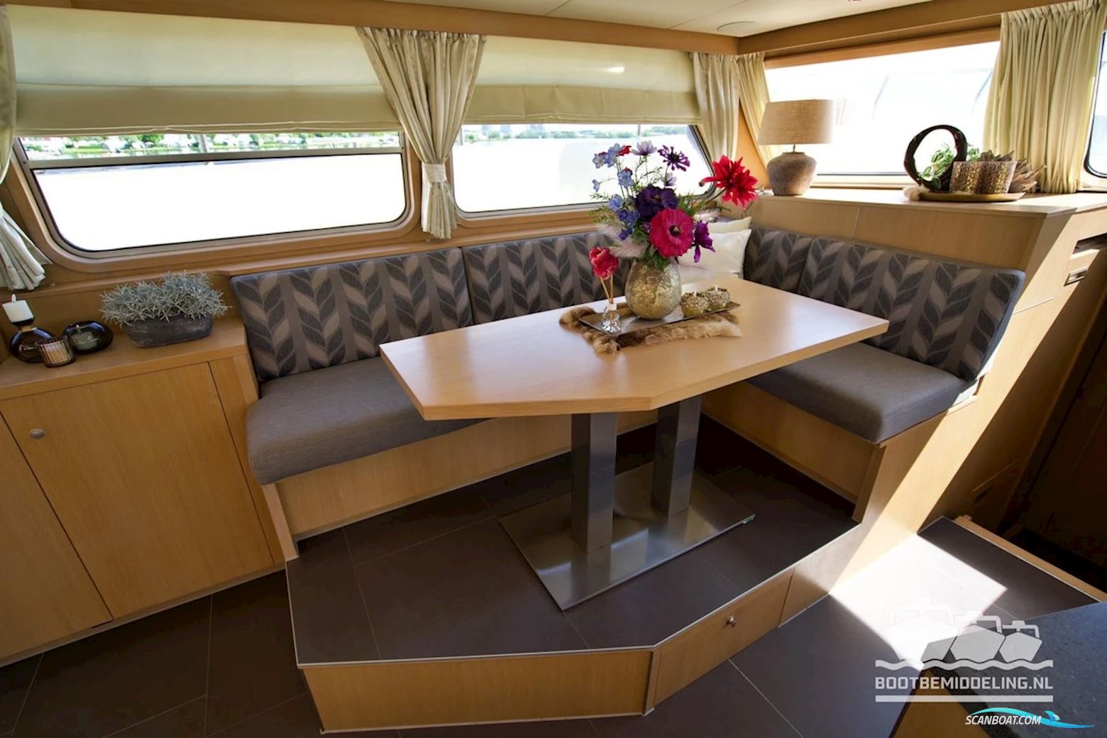 Euroship 1900 Pilothouse