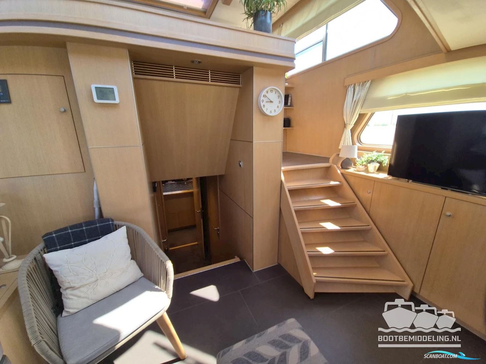 Euroship 1900 Pilothouse