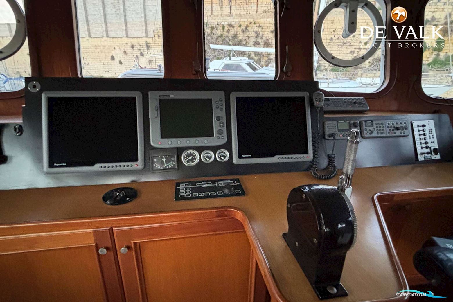 Expedition Vessel Long Range 29M