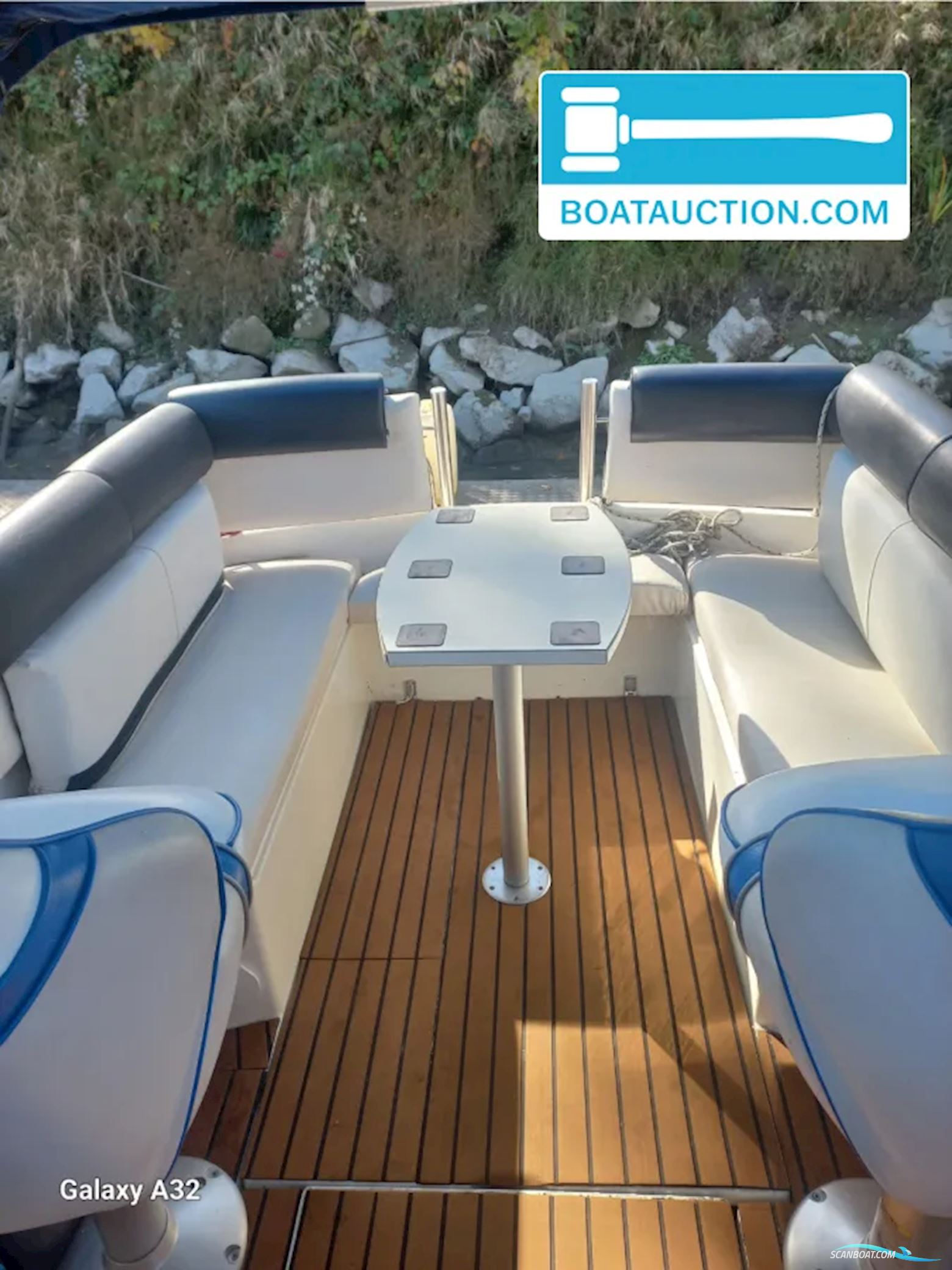 Fairline 21