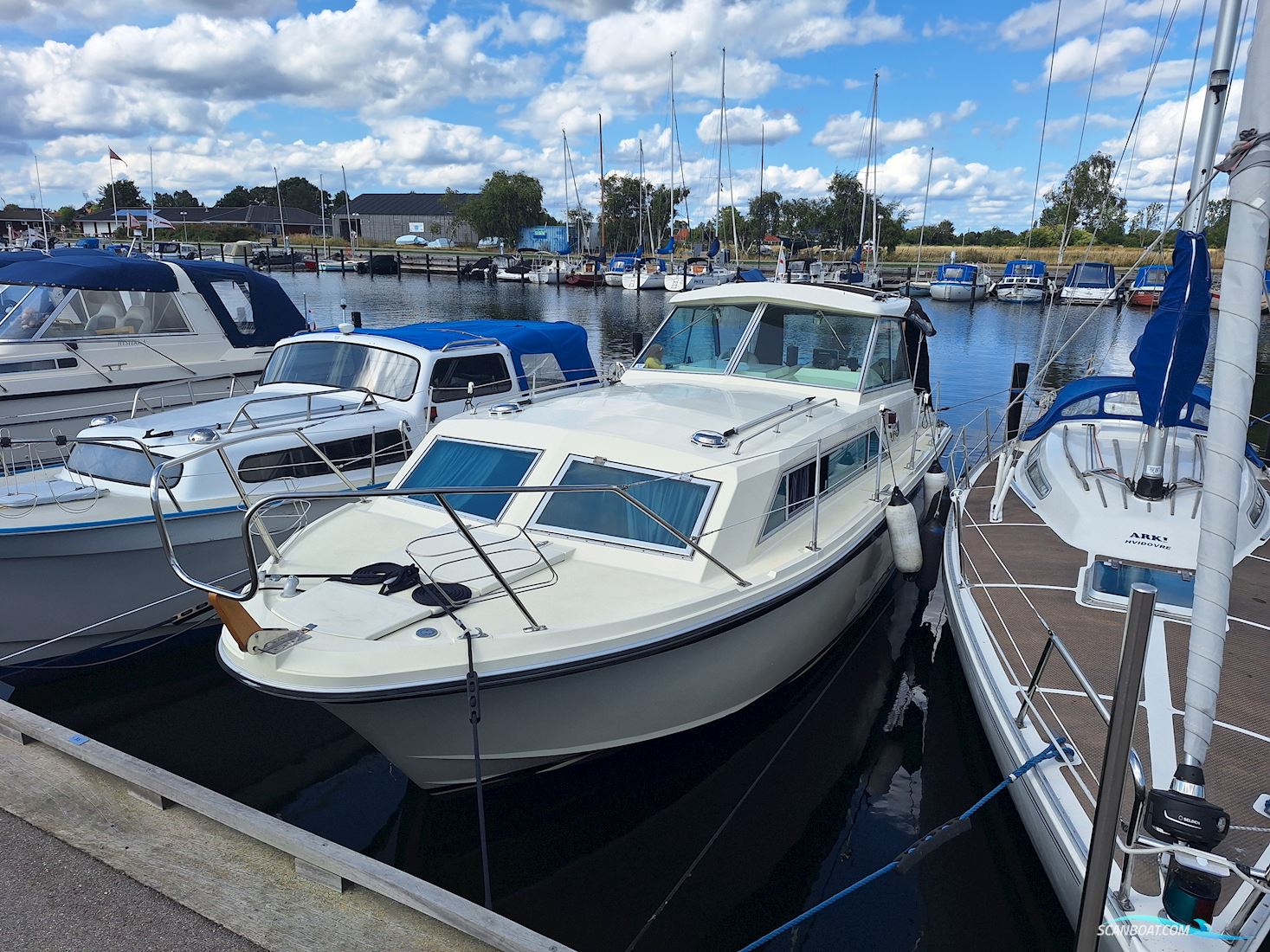 Fairline 29 mirage Motorboat 1979, with Volvo Penta kad300 engine, Denmark