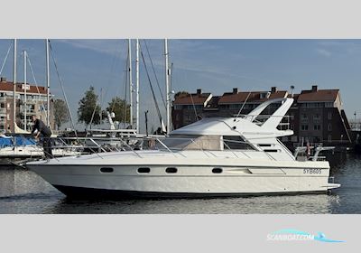 Fairline 43 Flybridge Motorboat 1990, with Volvo engine, The Netherlands