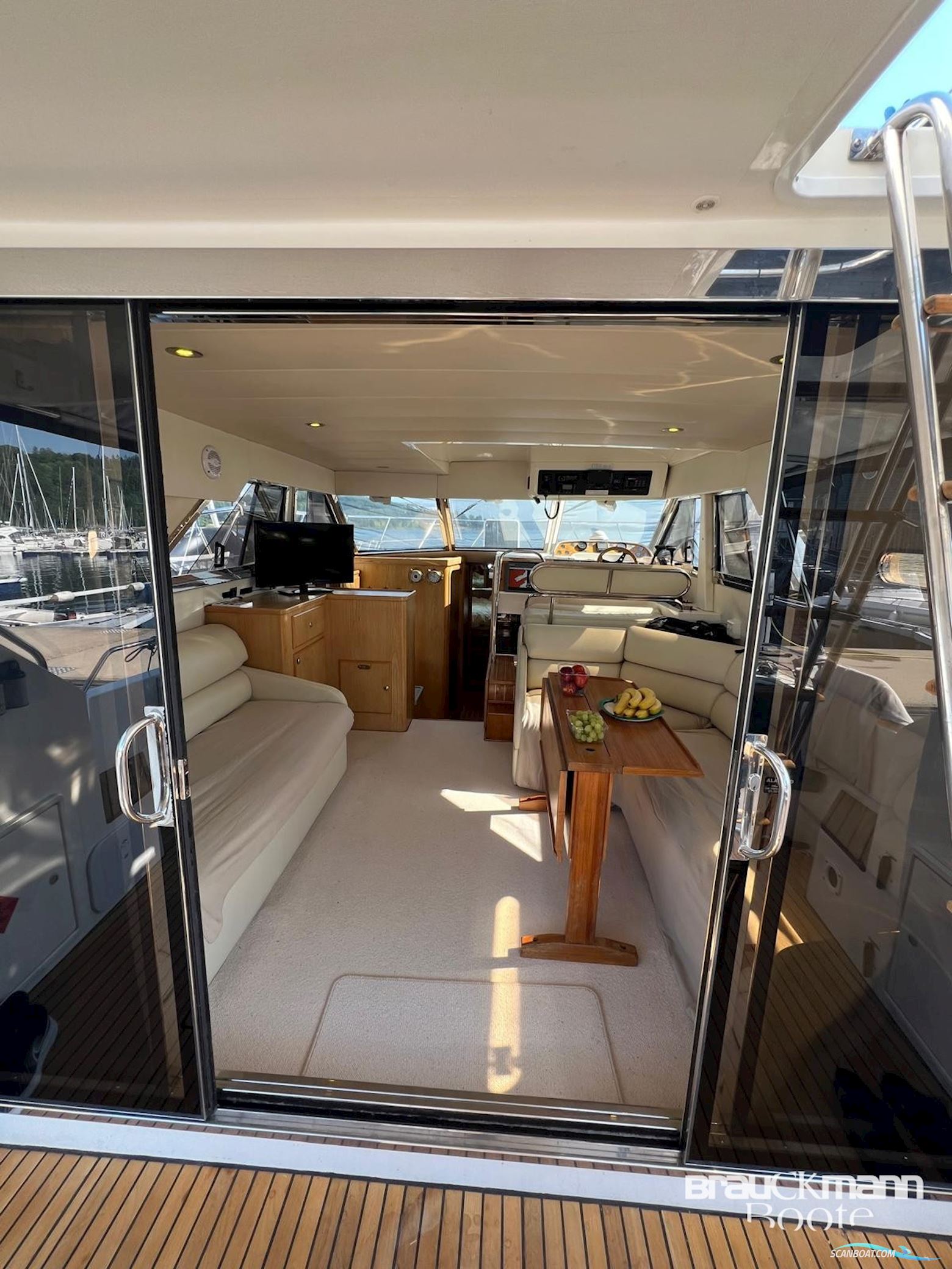 Fairline 43