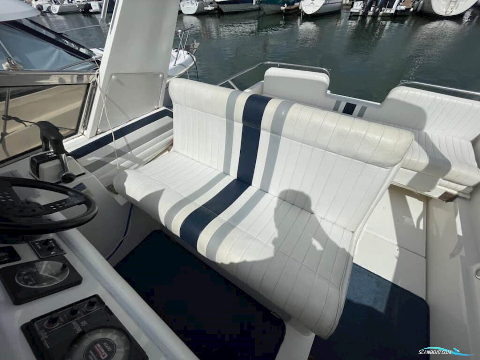 Fairline Carrera 24