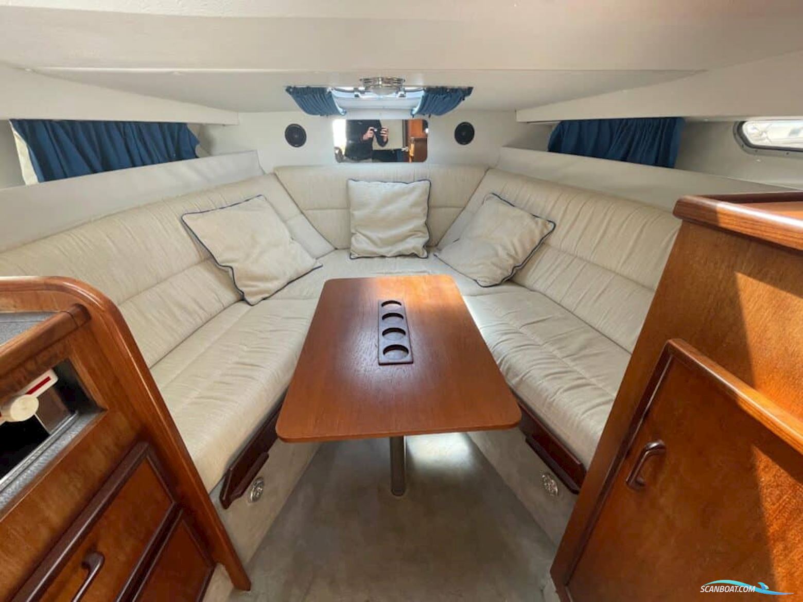 Fairline Carrera 24