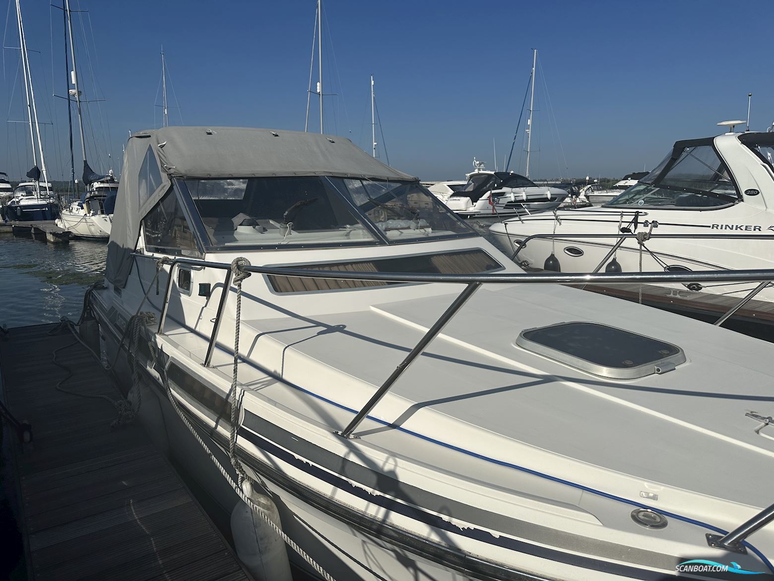 Fairline Carrera 24