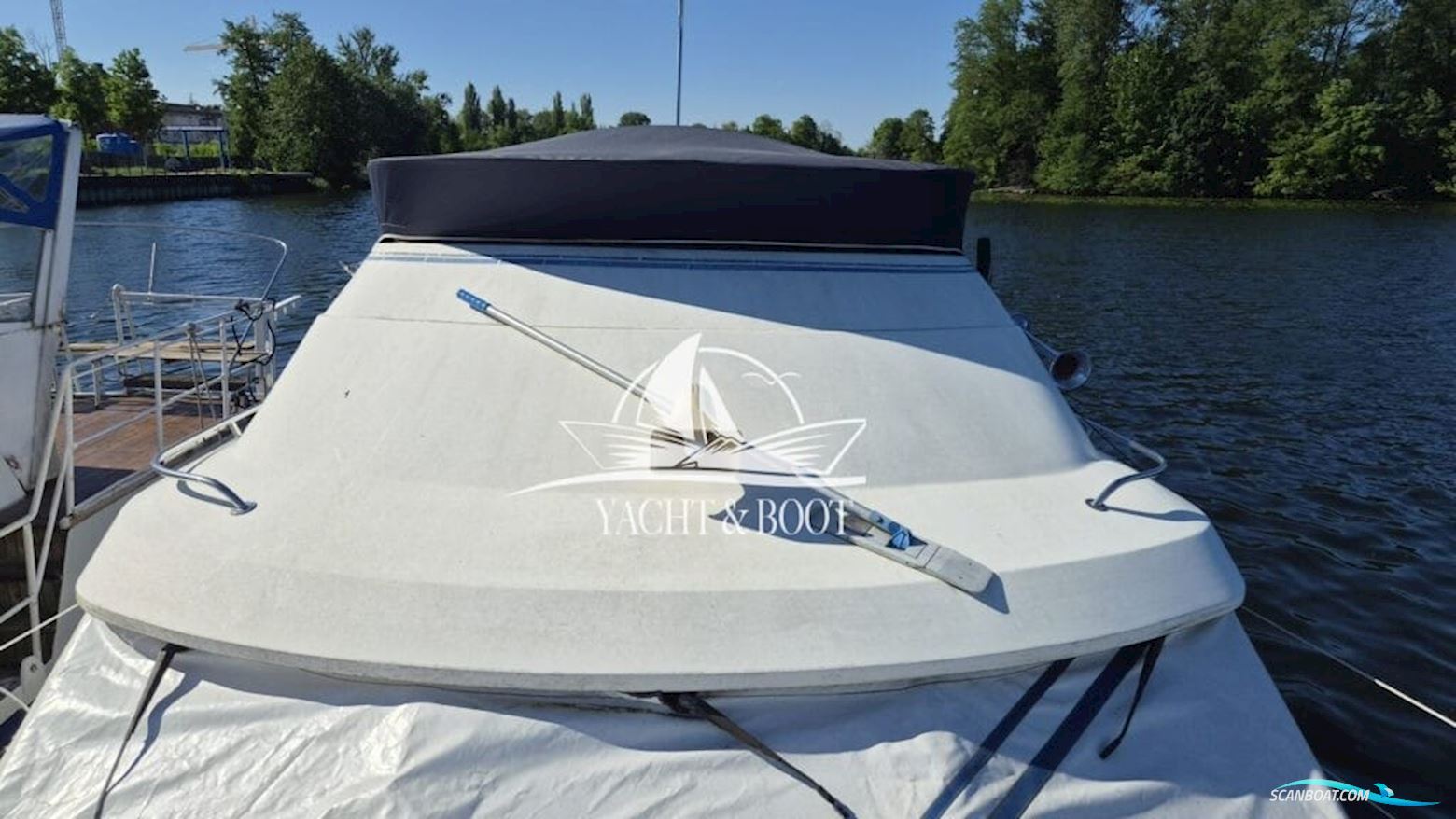 Fairline Corniche