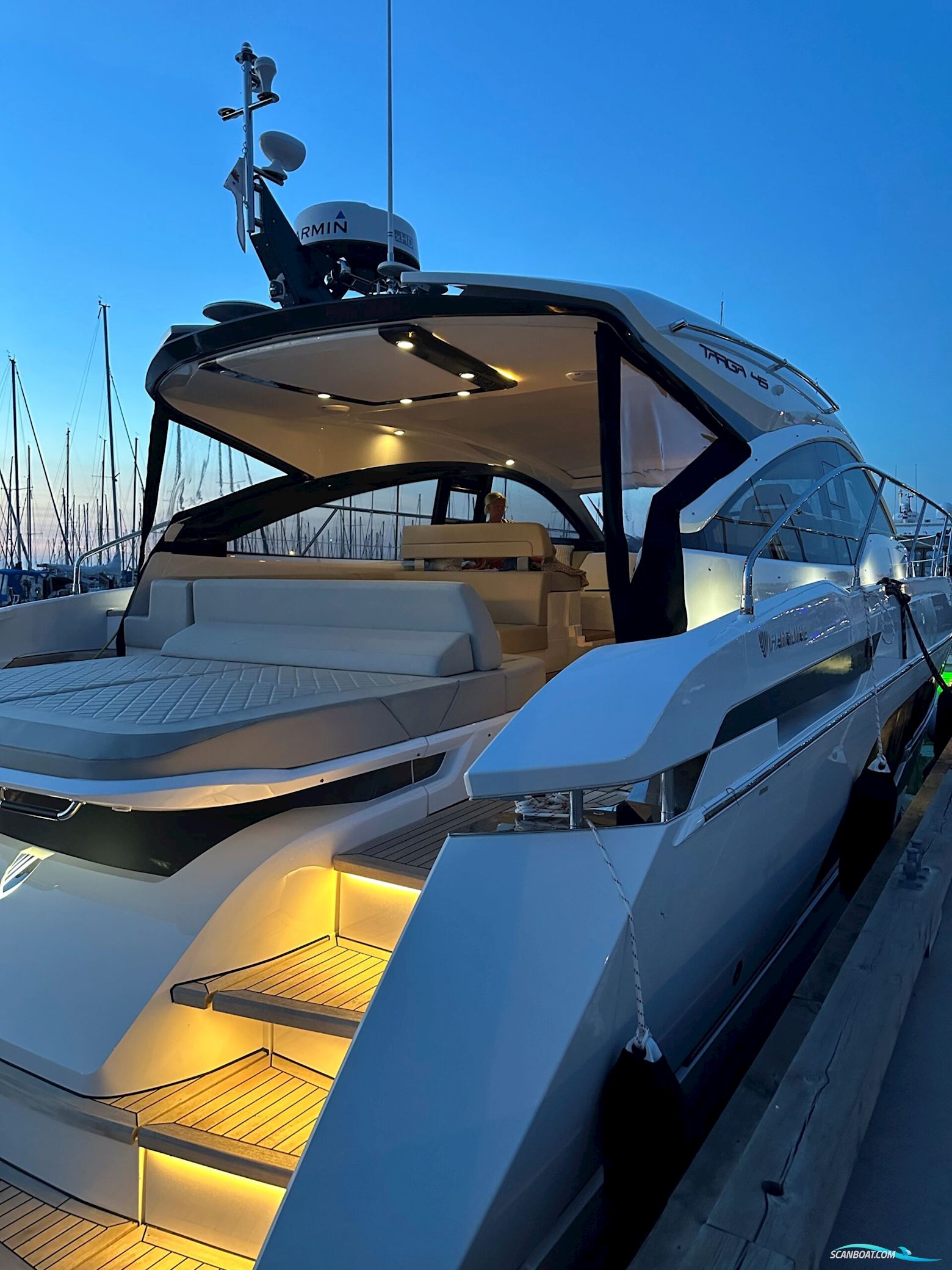 Fairline F45 Targa Open.