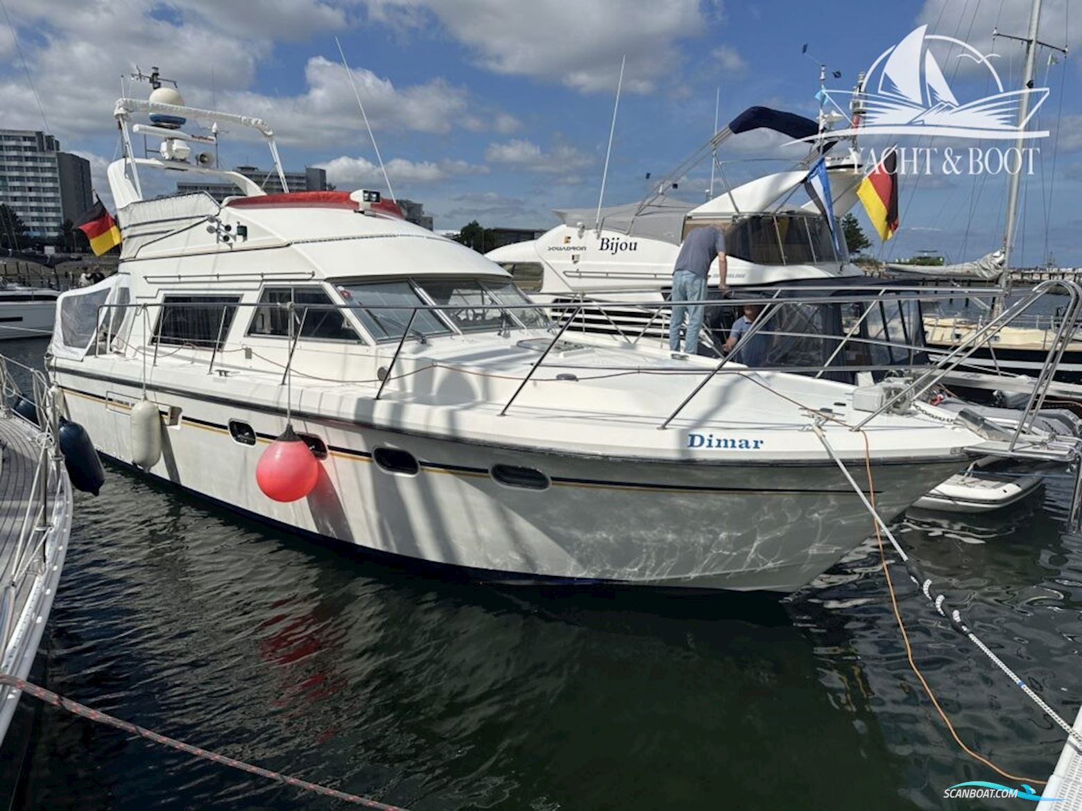 Fairline Forty Motorboat 1988, with Volvo Penta engine, Germany