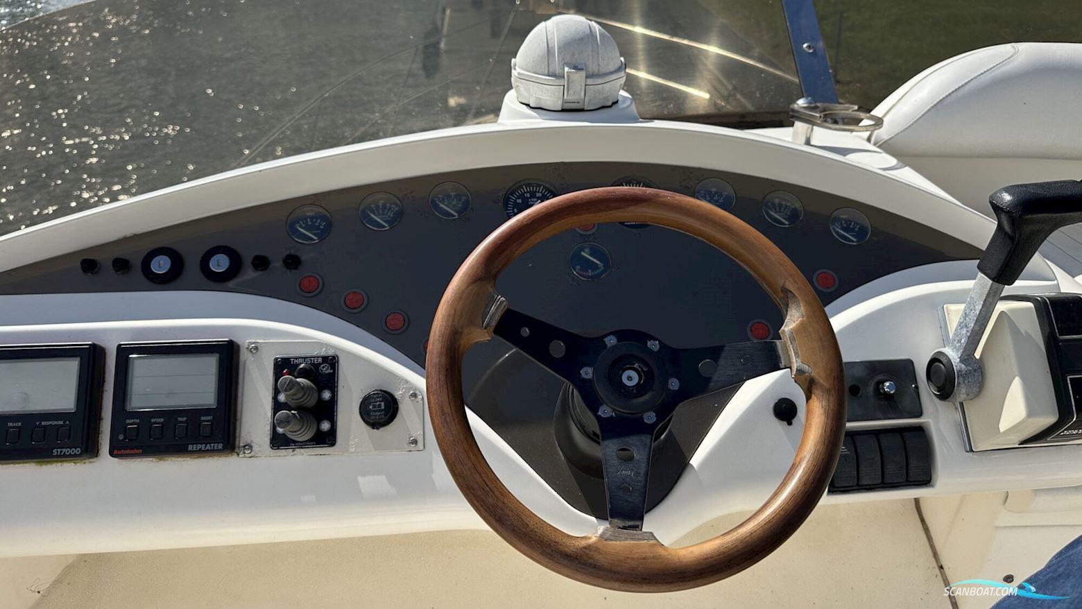 Fairline Phantom 40 Flybridge