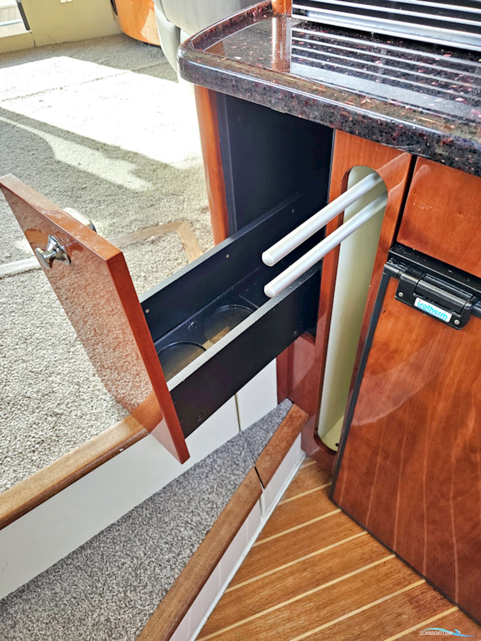 Fairline Phantom 40 Volvo Penta D6-370 EVC