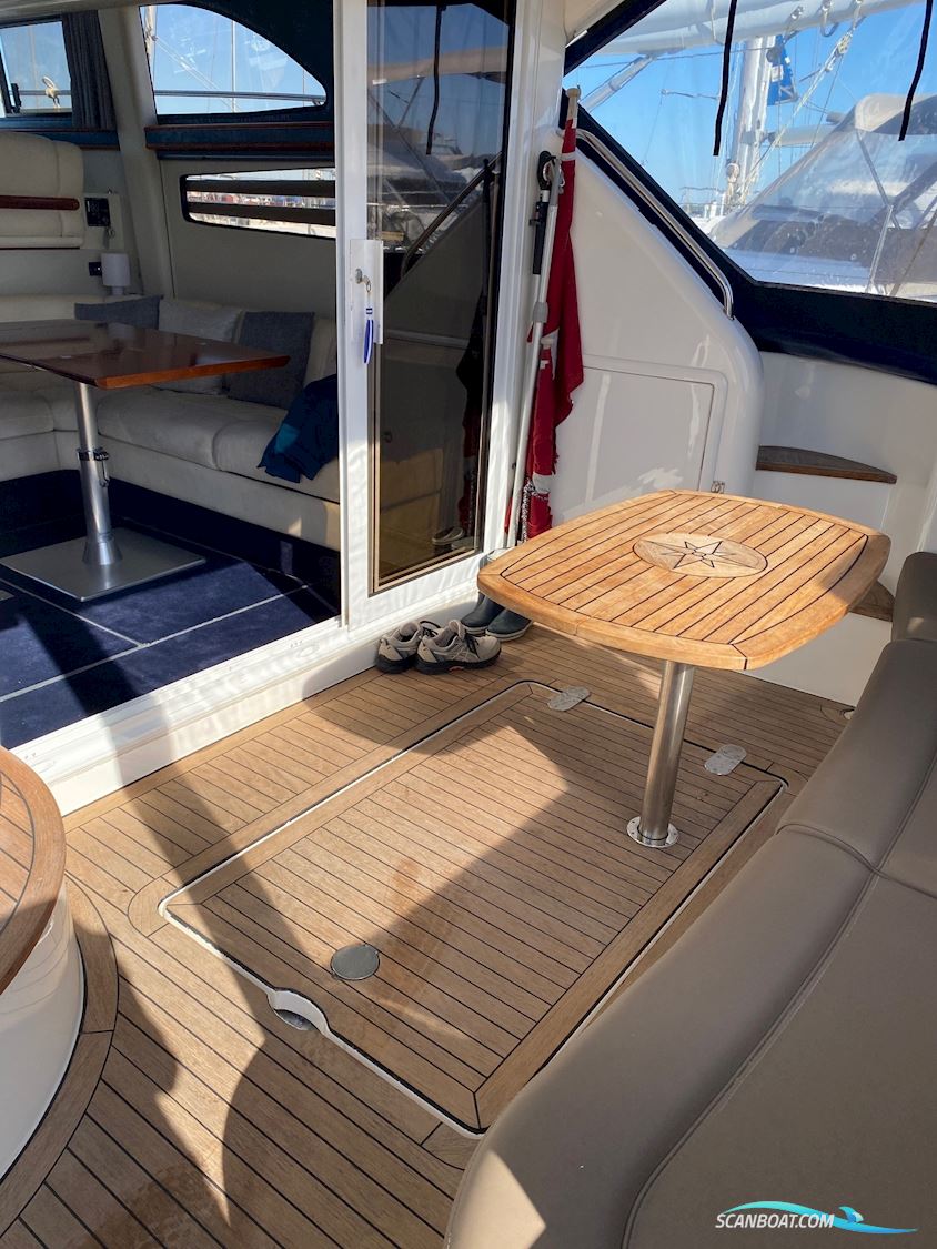 Fairline Phantom 42