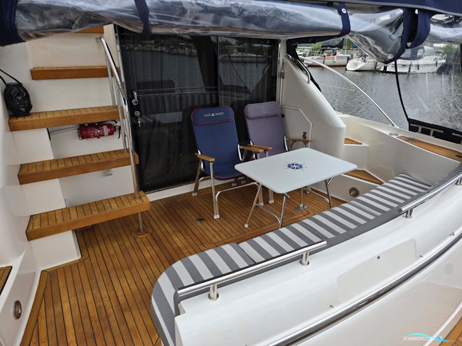 Fairline Phantom 43 Fly