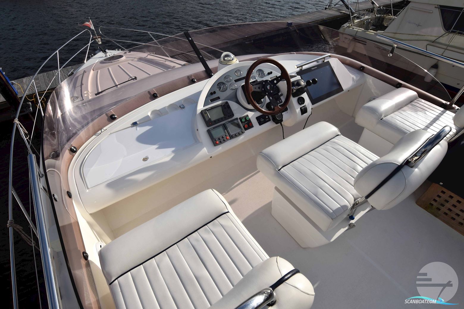 Fairline Phantom 43