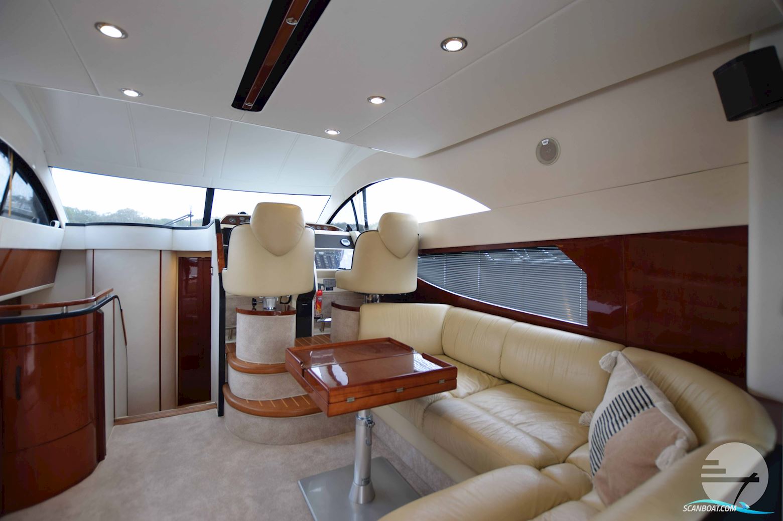 Fairline Phantom 43