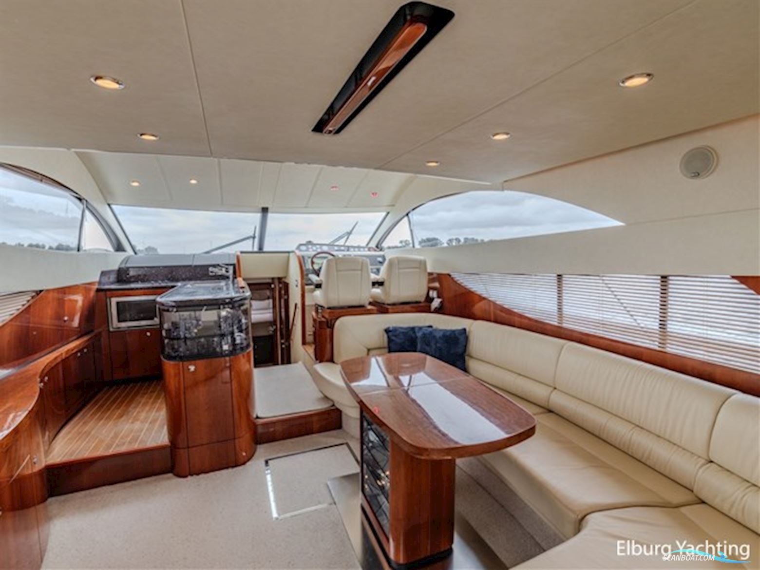 Fairline Phantom 50 - Flybridge 
