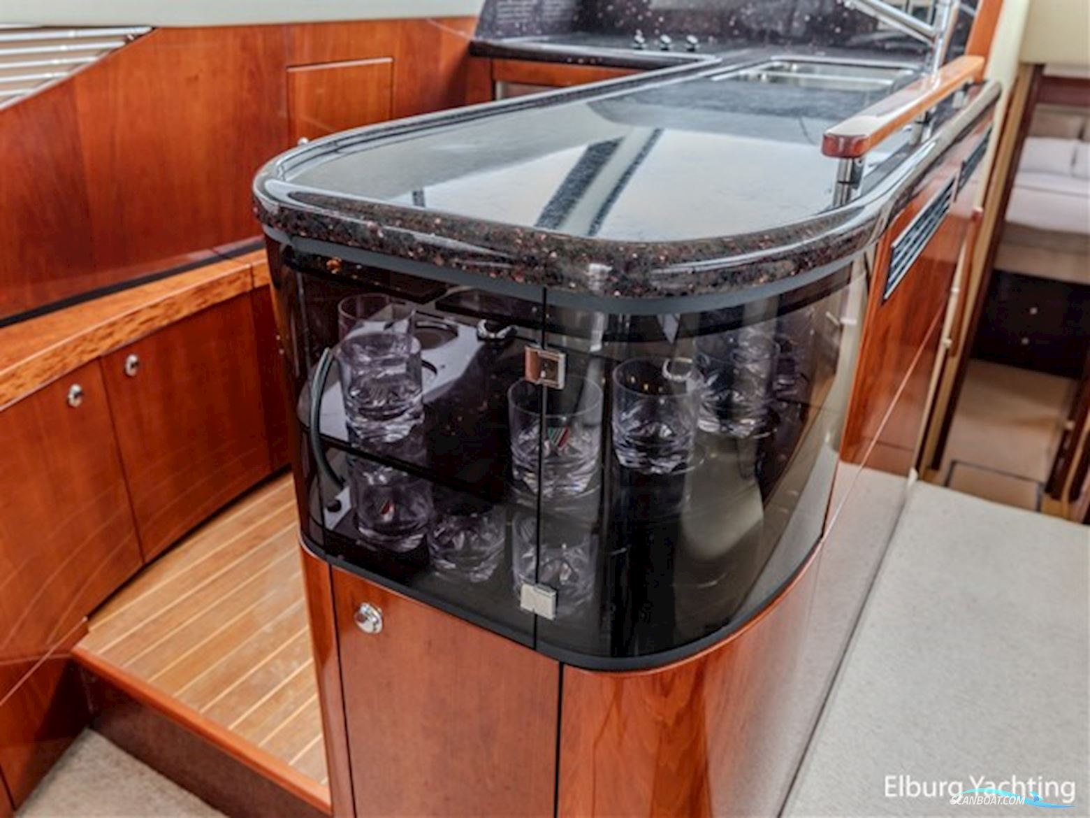 Fairline Phantom 50 - Flybridge 