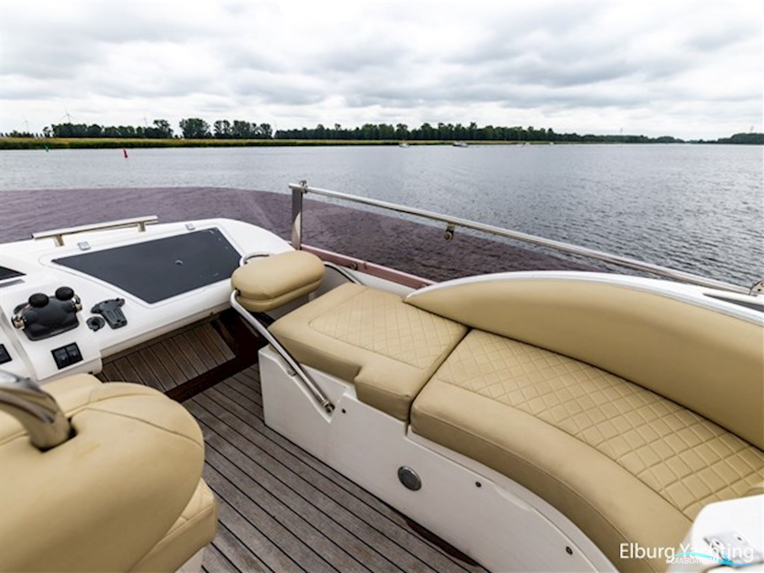 Fairline Phantom 50 - Flybridge 