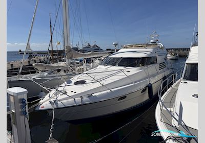 Fairline Squadron 43 Motorboat 1995, with 2 x 430 HK Volvo Penta Tamd72 engine, Denmark