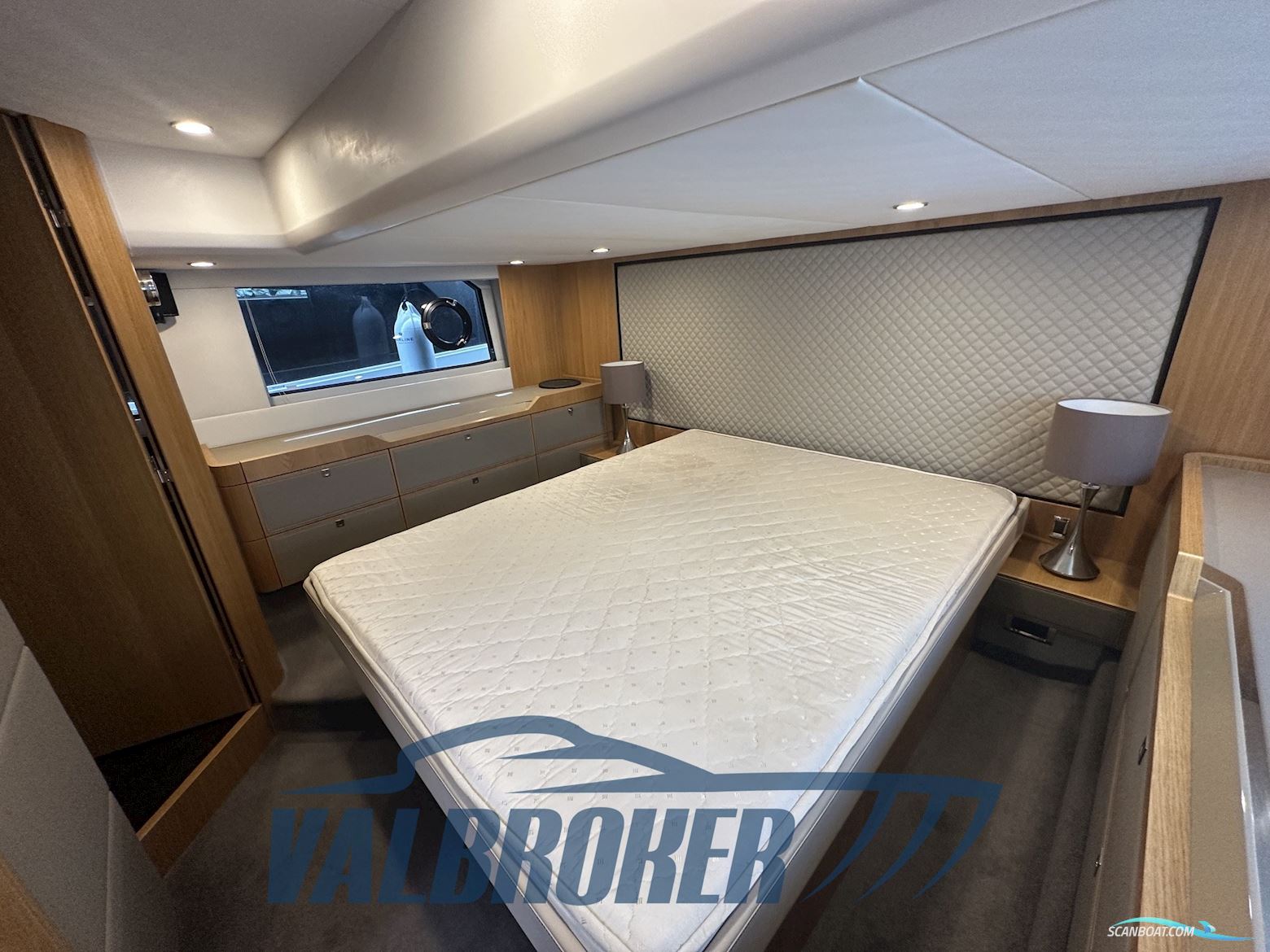 Fairline SQUADRON 48