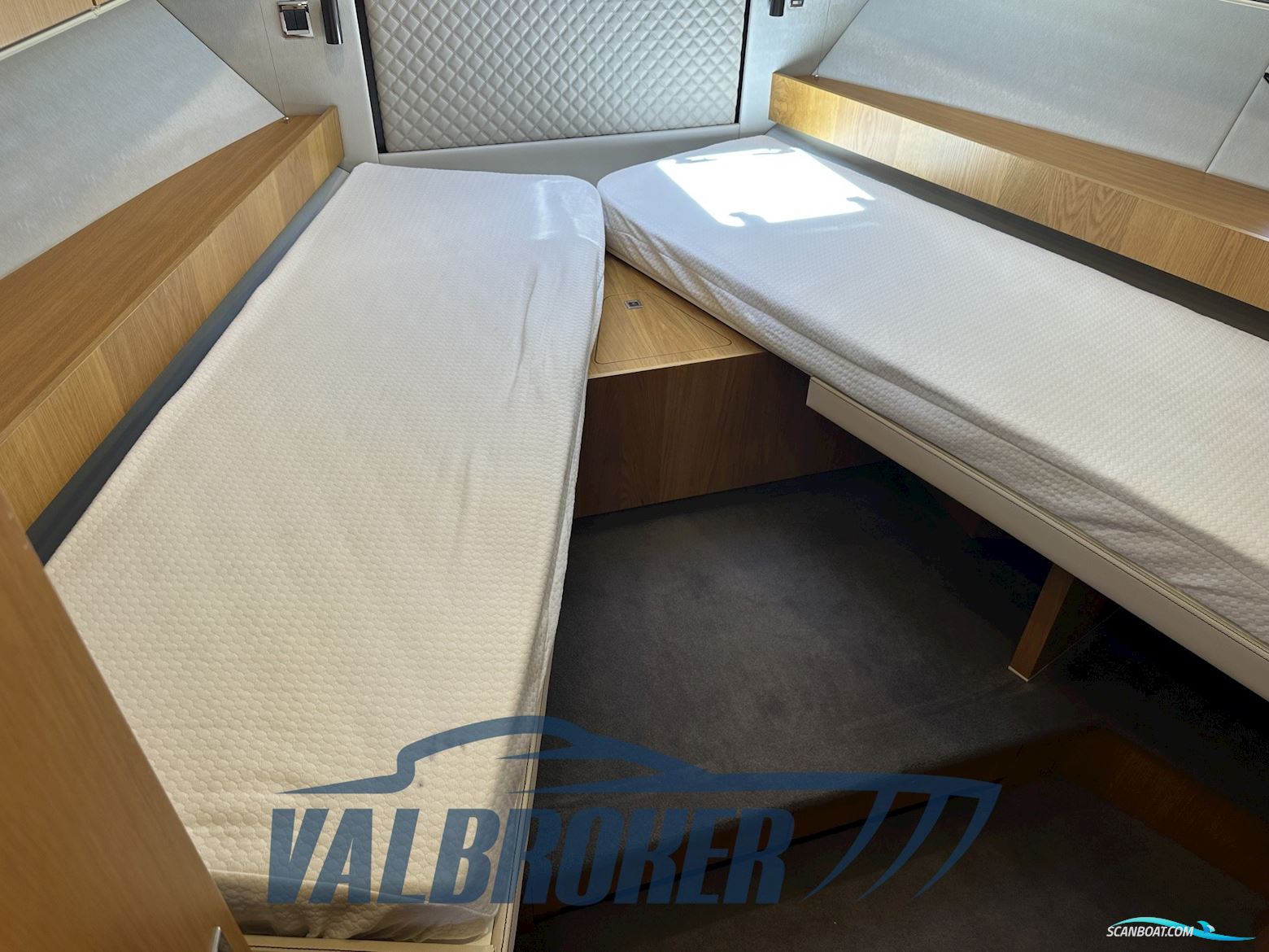 Fairline SQUADRON 48