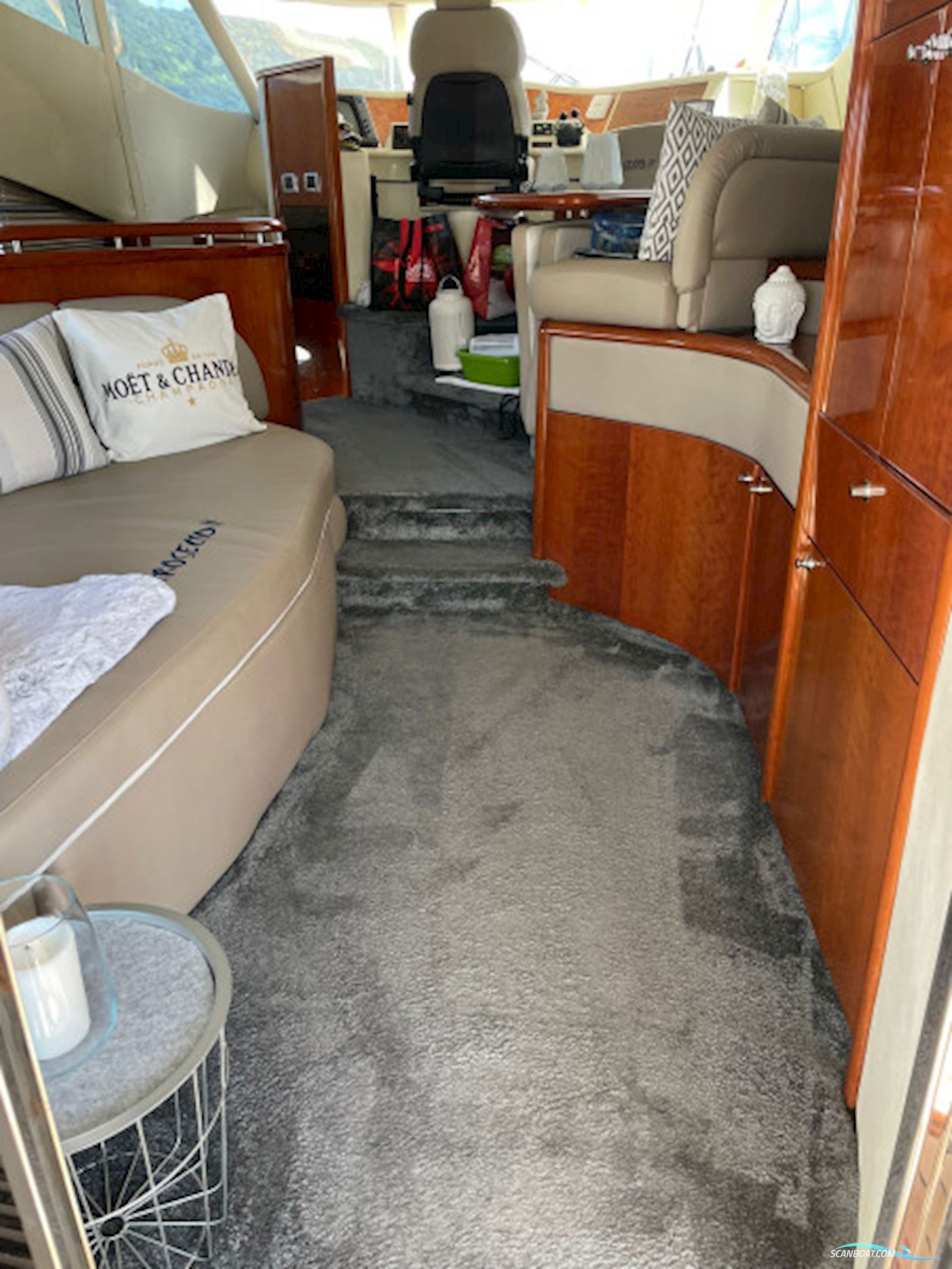 Fairline Squadron 52 Fly