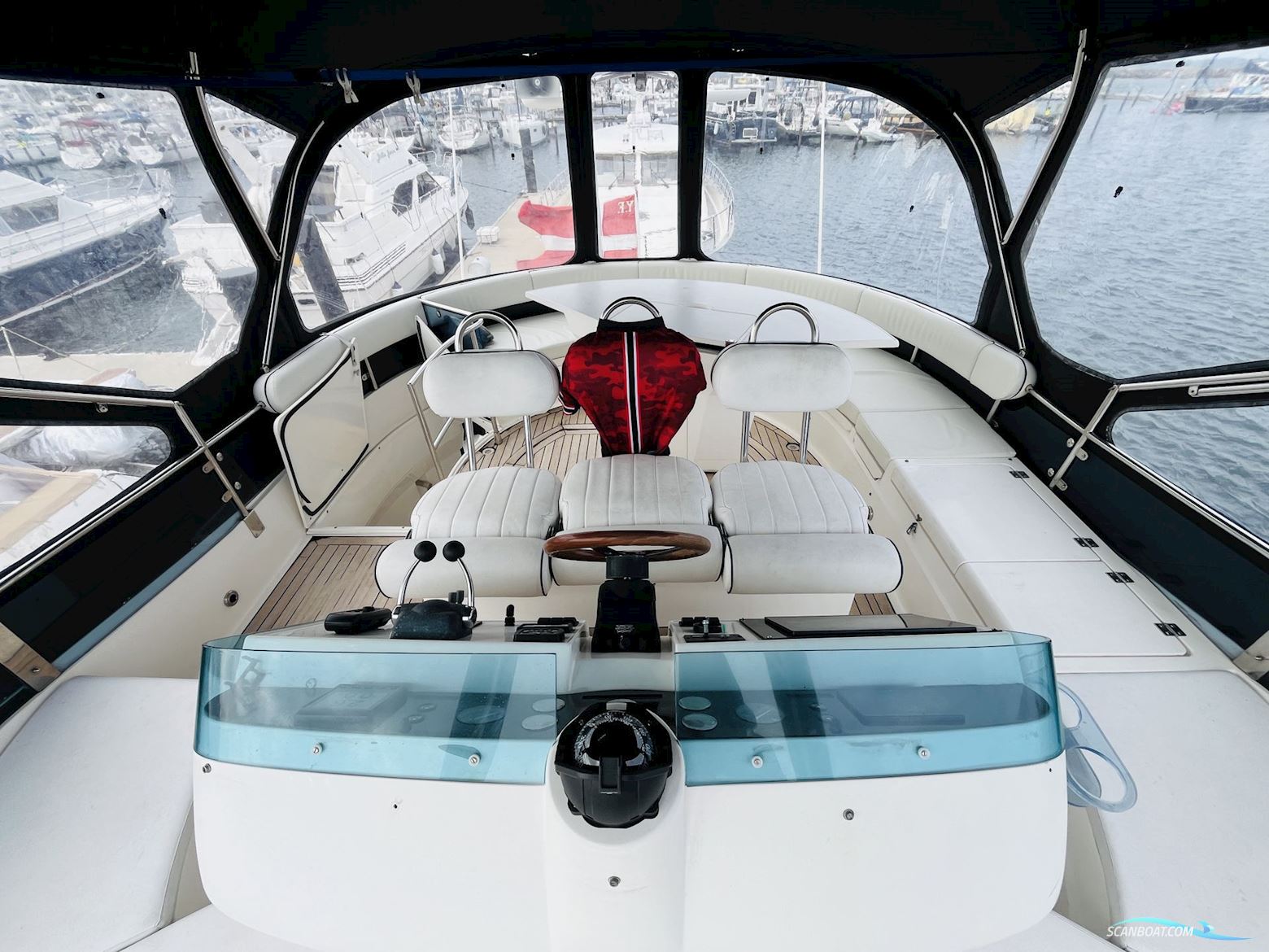 Fairline Squadron 52