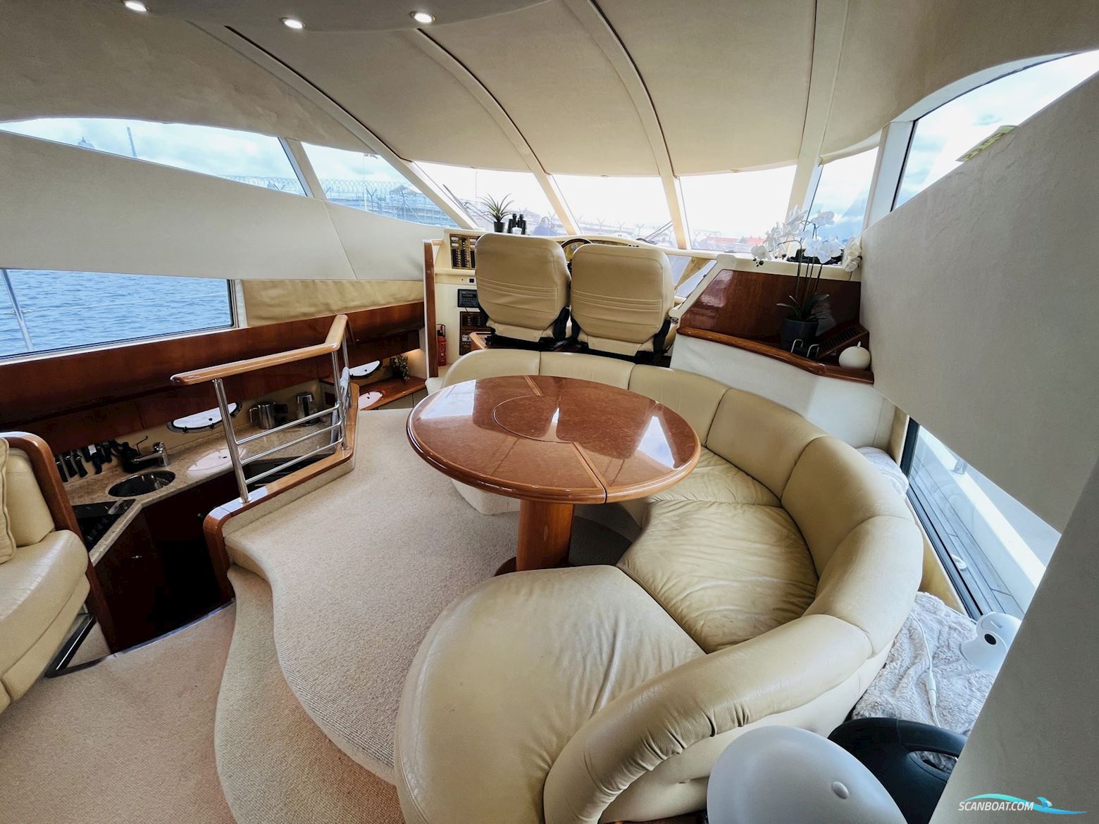 Fairline Squadron 52