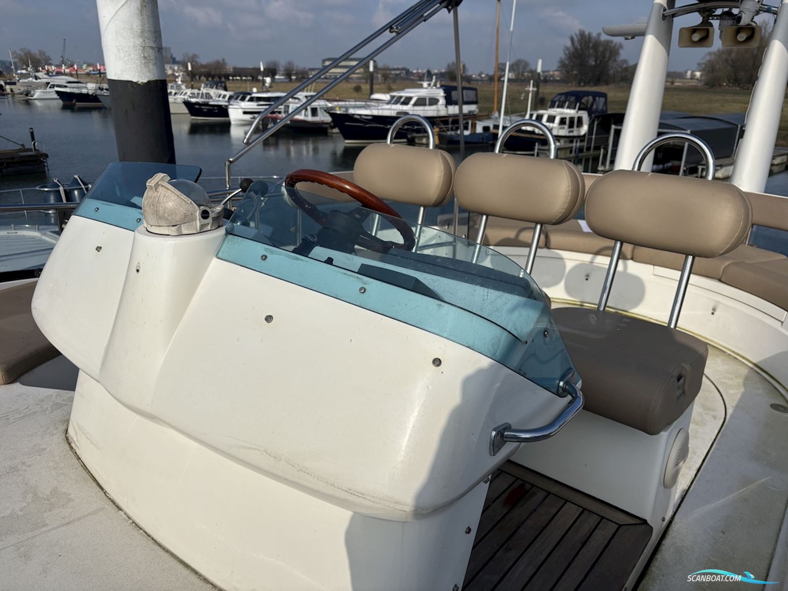 Fairline Squadron 52