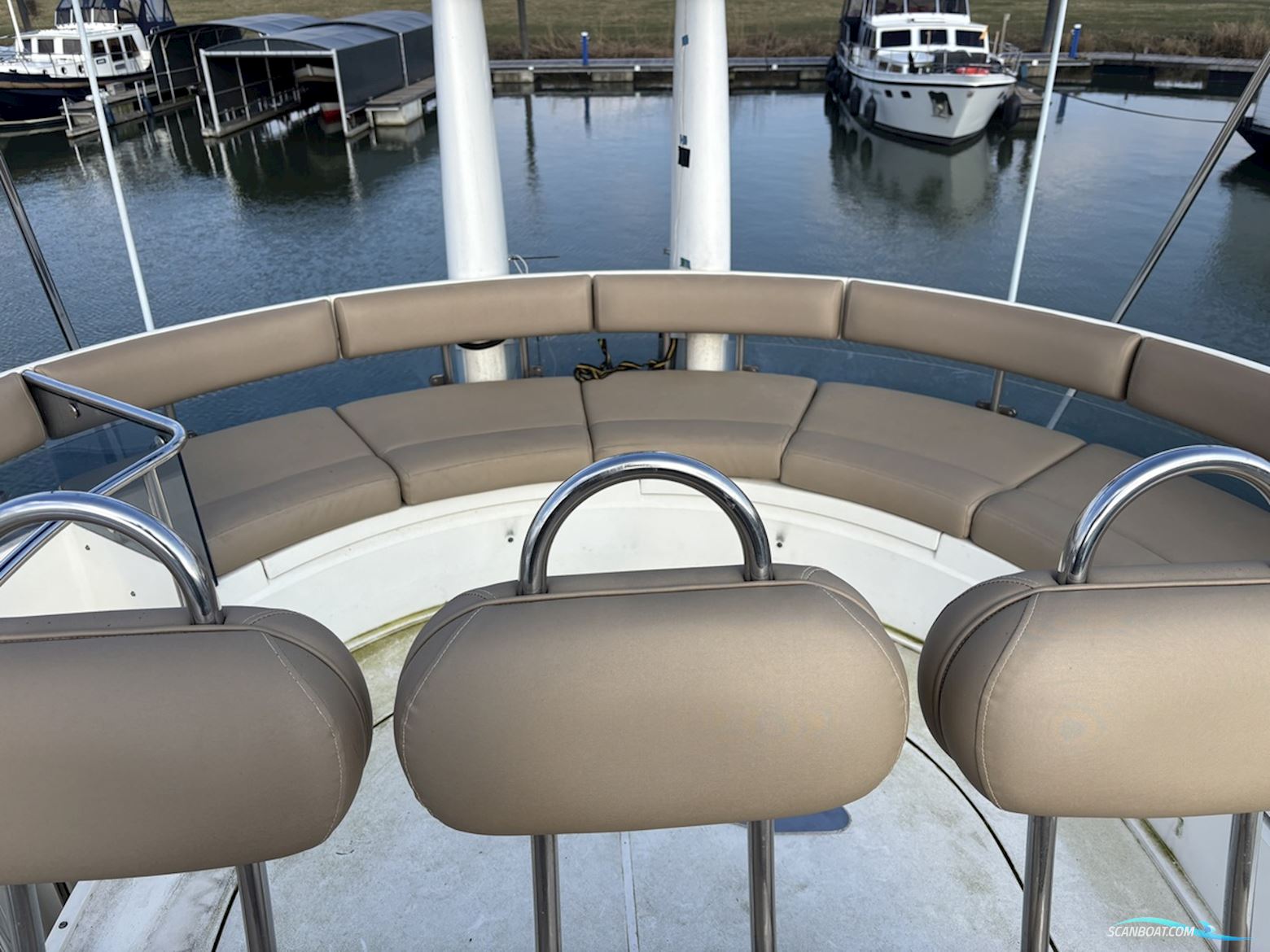 Fairline Squadron 52