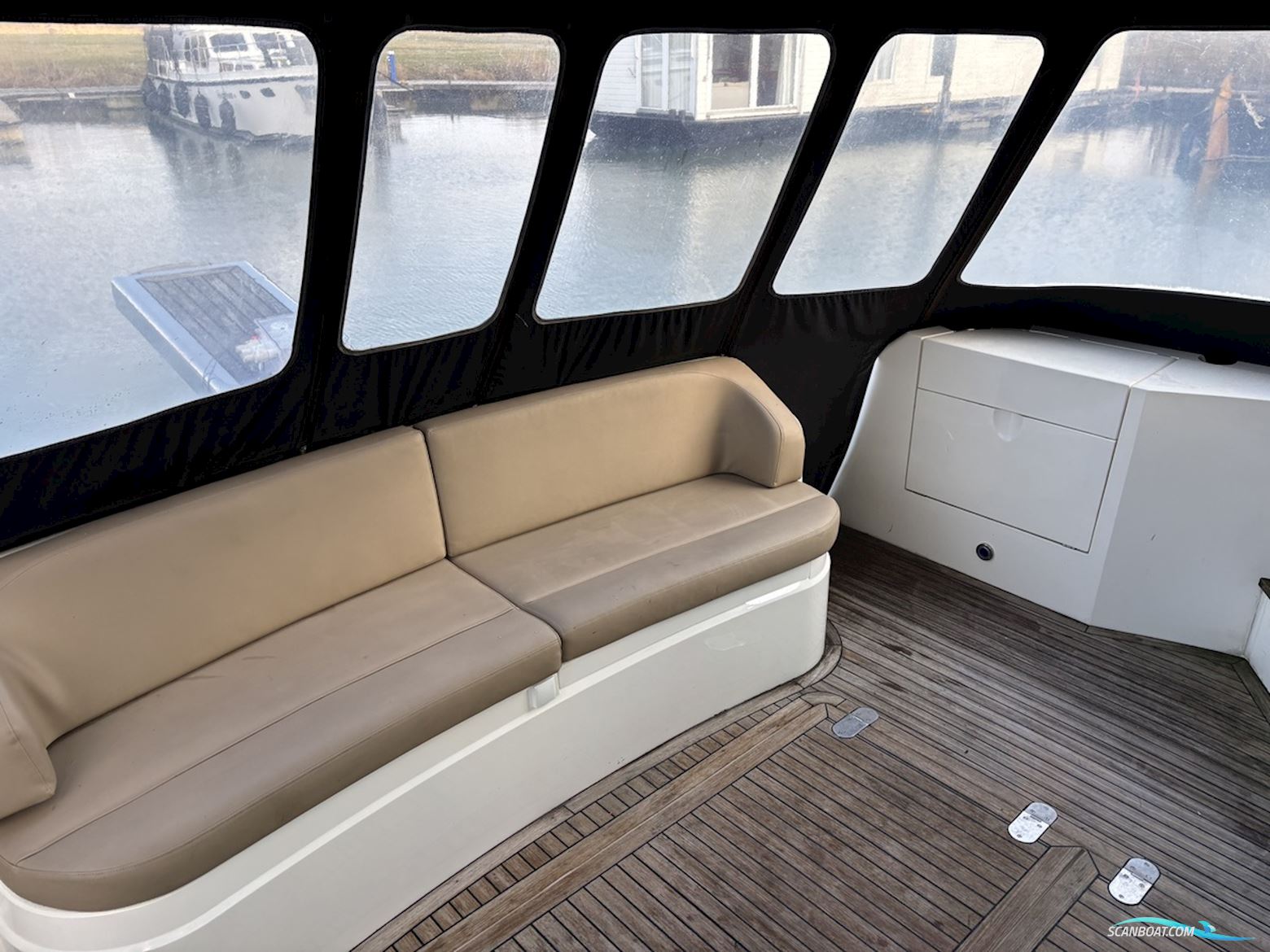 Fairline Squadron 52