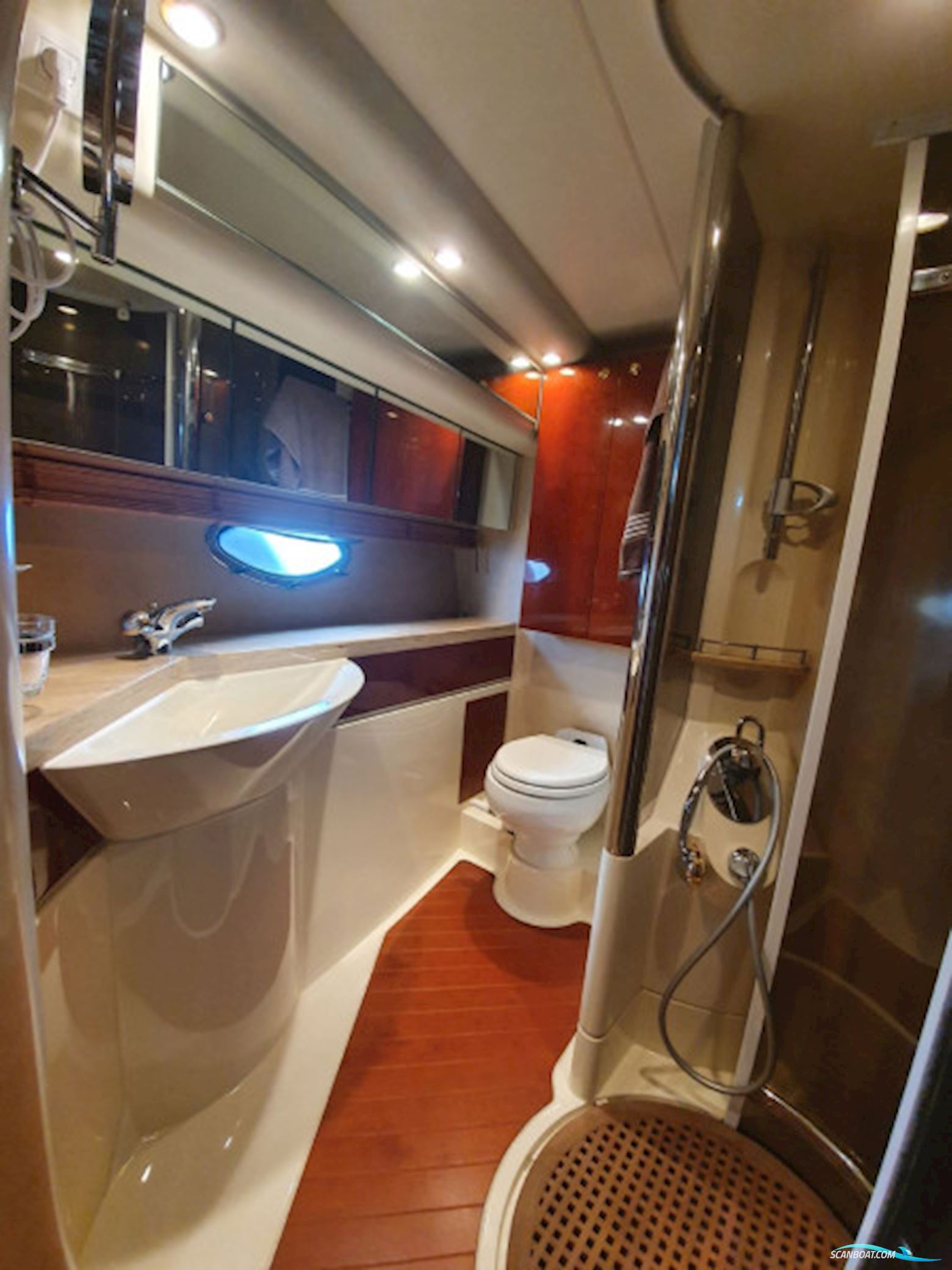 Fairline Squadron 55 Fly